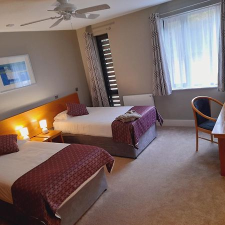 Roffey Park Venue Hotel Horsham Bagian luar foto